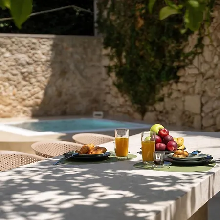 Lemon Garden Villa