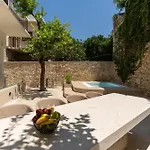 Lemon Garden Villa